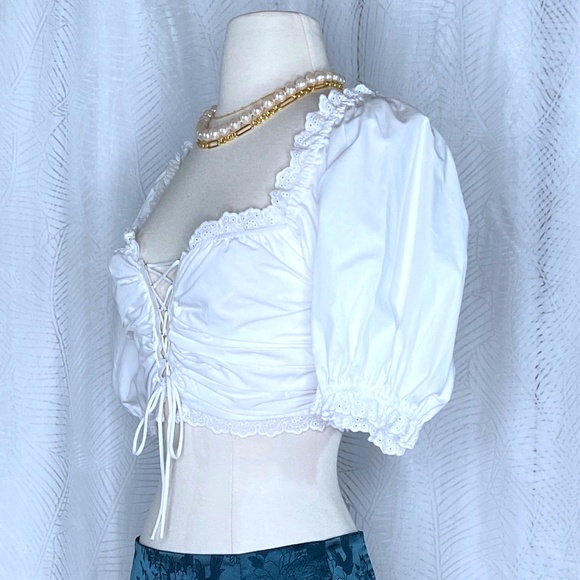 White Front Cross Lacing Square Collar Crop Top - Picture 6 of 8